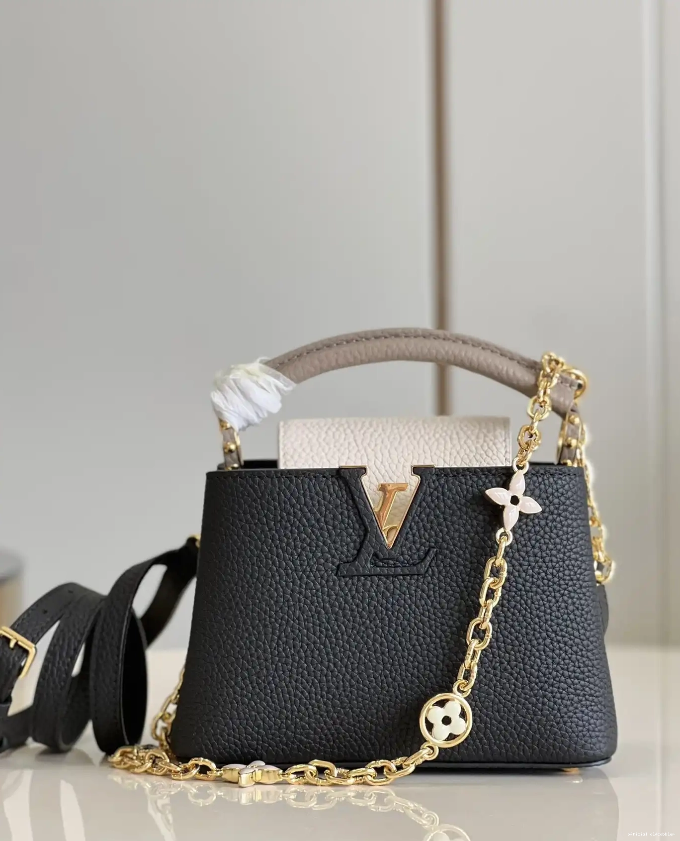 Official oldcobbler CAPUCINES LOUIS MINI VUITTON 0520